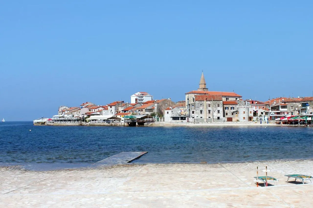 Apartments With A Parking Space Umag - 7110