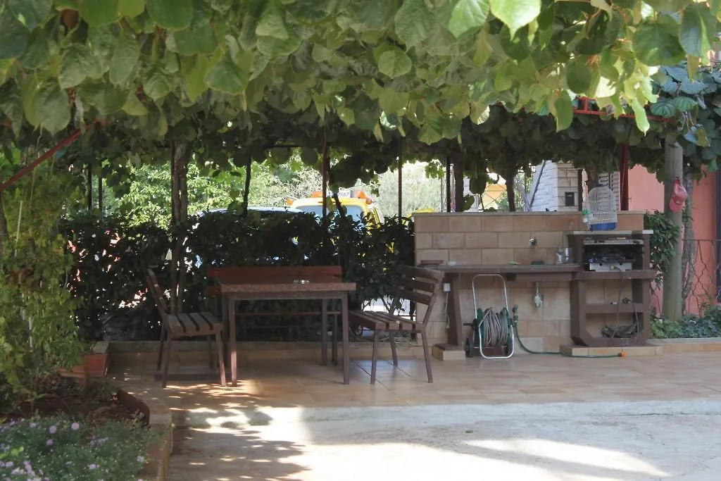 Apartments With A Parking Space Umag - 7110